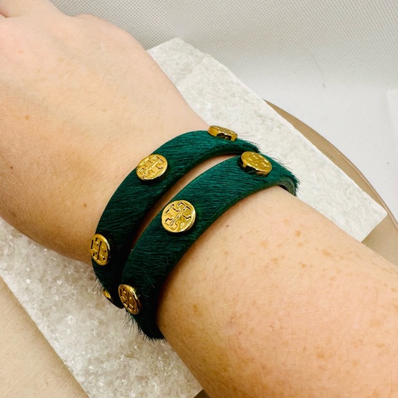 EUC Tory Burch Miller Stud Double Wrap Green Pony Hair Bracelet - Picture 5 of 15